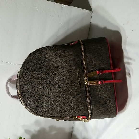 Michael Kors Rhea Zip backpack - Picture 10 of 14
